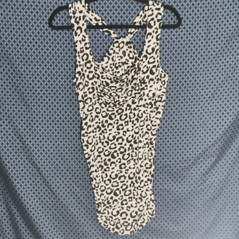 Kiwi Tops - White and black animal print tank top, 92% polyester. Size- L